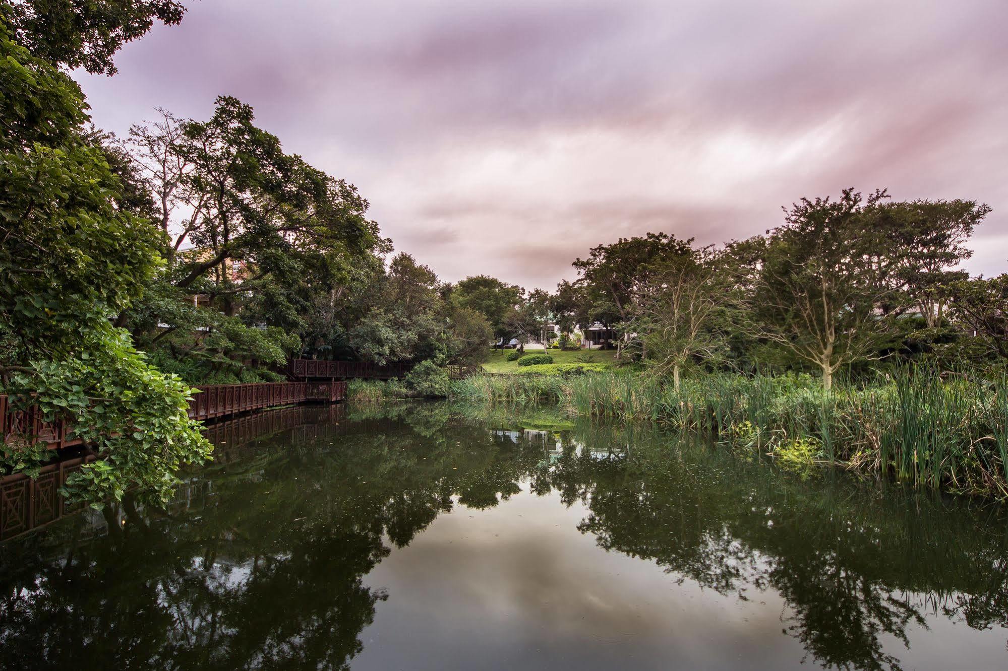 Quarry Lake Inn East London Luaran gambar
